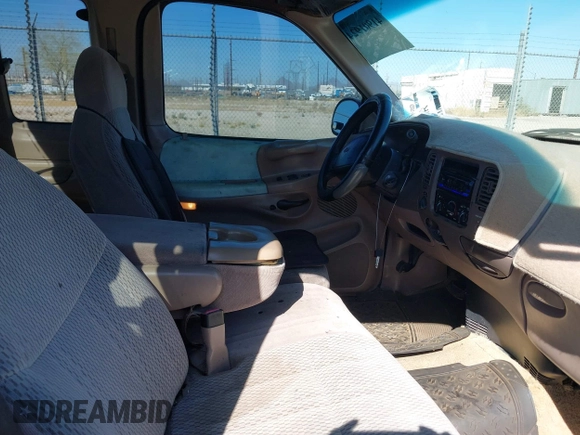 1997 Ford F-150 XL with VIN 1FTEX18LXVKB64986, listed as a IAAI auction lot 41901924 with 224,288 mi miles. Bid and sale history available at carsss.com. Image 5.