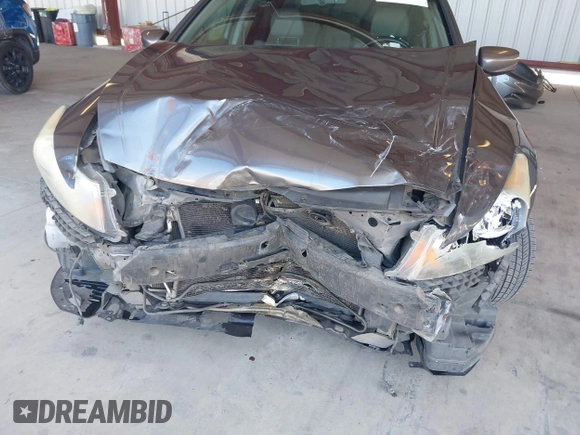 2011 Honda Accord EX-L z VIN 1HGCP3F80BA012560, wystawiony jako IAAI lot #42177341 z przebiegiem 268 433 mil mil oraz . Historia ofert i sprzedaży dostępna na DreamBid. Obrazek 6.