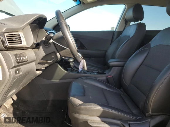 2019 Kia Niro EX with VIN KNDCC3LC2K5297922, listed as a Copart auction lot 87704305 with 103,435 mi miles and Salvage Title. Bid and sale history available at carsss.com. Image 7.