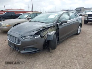 2016 Ford Fusion S z VIN 3FA6P0G72GR132394, wystawiony jako IAAI lot #42142780 z przebiegiem 66 013 mil mil oraz . Historia ofert i sprzedaży dostępna na DreamBid. Obrazek 18.