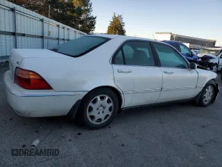 2000 Acura RL with VIN JH4KA9658YC006540, listed as a Copart auction lot 83498664 with 188,589 mi miles and Salvage Title. Bid and sale history available at carsss.com. Image 3.