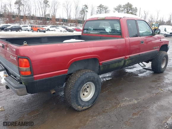 1999 Dodge Ram 1500 with VIN 1B7HF13YXXJ577700, listed as a IAAI auction lot 41544021 with 68,124 mi miles. Bid and sale history available at carsss.com. Image 4.