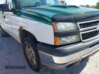 2006 Chevrolet Silverado 1500 Work Truck with VIN 3GCEK14Z76G197526, listed as a IAAI auction lot 41555933 with 176,540 mi miles. Bid and sale history available at carsss.com. Image 16.