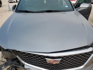 2024 Cadillac XT6 FWD Luxury with VIN 1GYKPAR41RZ700452, listed as a Copart auction lot 57675945 with 27,449 mi miles and Salvage title. Bid and sale history available at DreamBid. Image 12.