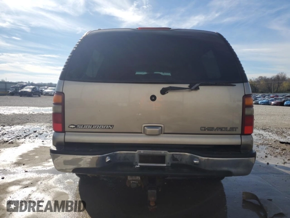 2001 Chevrolet Suburban LS with VIN 3GNFK16T11G105761, listed as a Copart auction lot 80726024 with 312,601 mi miles and Clean Title. Bid and sale history available at carsss.com. Image 6.