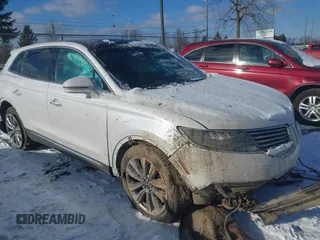 2016 Lincoln MKX Reserve with VIN 2LMTJ8LP3GBL38650, listed as a IAAI auction lot 41338134 with 128,078 mi miles. Bid and sale history available at carsss.com. Image 1.