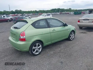 2009 Hyundai Accent Auto SE z VIN KMHCN36C19U134535, wystawiony jako IAAI lot #42351330 z przebiegiem 39 846 mil mil oraz . Historia ofert i sprzedaży dostępna na DreamBid. Obrazek 4.