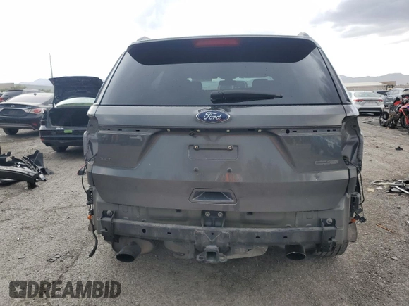 2018 Ford Explorer XLT z VIN 1FM5K7DH8JGA42798, wystawiony jako Copart lot #59027985 z przebiegiem 92 088 mil mil oraz Szkoda całkowita • Salvage title. Historia ofert i sprzedaży dostępna na DreamBid. Obrazek 6.