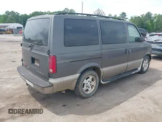 2004 Chevrolet Astro z VIN 1GNEL19XX4B108761, wystawiony jako IAAI lot #42452017 z przebiegiem 208 401 mil mil oraz . Historia ofert i sprzedaży dostępna na DreamBid. Obrazek 4.