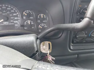 2002 Chevrolet Silverado 1500 LT with VIN 2GCEC19T721151571, listed as a IAAI auction lot 41938149 with 268,441 mi miles. Bid and sale history available at carsss.com. Image 11.