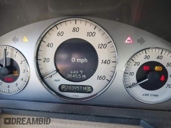 2007 Mercedes-Benz E-Class 3.5L with VIN WDBUF87X37X223280, listed as a IAAI auction lot 41379149 with 203,957 mi miles. Bid and sale history available at carsss.com. Image 7.