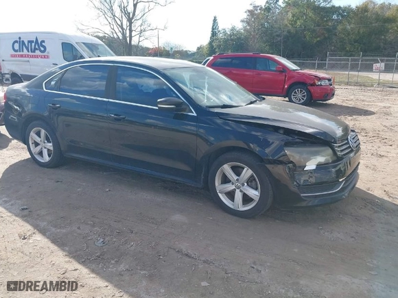 2014 Volkswagen Passat SE w/Sunroof with VIN 1VWBT7A30EC055472, listed as a IAAI auction lot 40975011 with 133,967 mi miles. Bid and sale history available at carsss.com. Image 1.