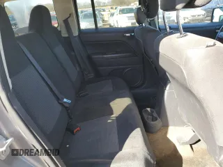 2017 Jeep Patriot Latitude with VIN 1C4NJPFB6HD184093, listed as a Copart auction lot 47581285 with 161,546 mi miles and Salvage Title. Bid and sale history available at DreamBid. Image 12.
