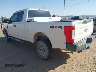 2017 Ford F-250 XLT with VIN 1FT7X2B67HEB92247, listed as a IAAI auction lot 42256813 with 137,486 mi miles and . Bid and sale history available at DreamBid. Image 3.