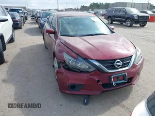 2018 Nissan Altima SV with VIN 1N4AL3AP0JC137065, listed as a IAAI auction lot 41513317 with 49,908 mi miles and . Bid and sale history available at carsss.com. Image 1.