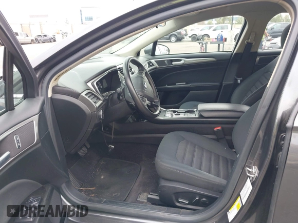 2017 Ford Fusion SE with VIN 3FA6P0HD5HR293845, listed as a IAAI auction lot 41723687 with 107,264 mi miles. Bid and sale history available at carsss.com. Image 5.