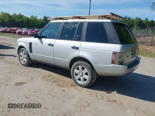 2004 Land Rover Range Rover HSE z VIN SALME11484A163403, wystawiony jako IAAI lot #42323608 z przebiegiem 184 889 mil mil oraz . Historia ofert i sprzedaży dostępna na DreamBid. Obrazek 3.