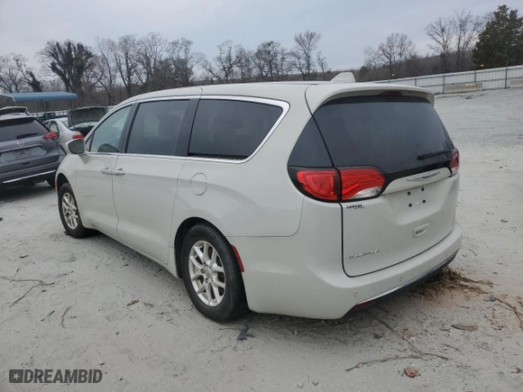 2020 Chrysler Pacifica Touring with VIN 2C4RC1FG5LR152522, listed as a Copart auction lot 47253245 with 43,020 mi miles and Salvage Title. Bid and sale history available at carsss.com. Image 2.