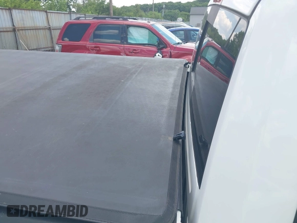 2014 Ram 1500 Tradesman with VIN 3C6JR6DT4EG186606, listed as a IAAI auction lot 42640415 with 113,110 mi miles and . Bid and sale history available at DreamBid. Image 8.