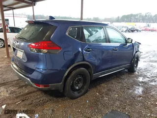 2017 Nissan Rogue S with VIN KNMAT2MT0HP609202, listed as a IAAI auction lot 41562063 with 185,093 mi miles. Bid and sale history available at carsss.com. Image 4.