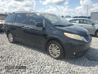 2015 Toyota Sienna XLE with VIN 5TDYK3DC2FS532715, listed as a Copart auction lot 62298295 with 151,583 mi miles and Salvage title. Bid and sale history available at DreamBid. Image 4.