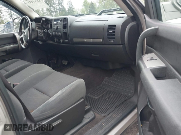 2009 Chevrolet Silverado 1500 LT with VIN 3GCEK23329G261849, listed as a IAAI auction lot 42149453 with 146,253 mi miles and . Bid and sale history available at DreamBid. Image 5.