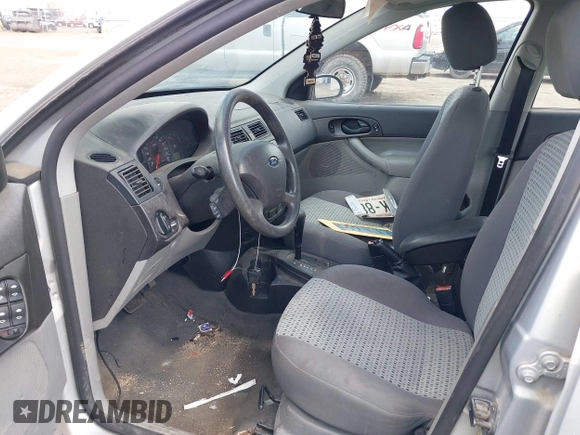 2006 Ford Focus S with VIN 1FAFP34N86W204778, listed as a IAAI auction lot 42128137 with 99,092 mi miles and . Bid and sale history available at carsss.com. Image 5.