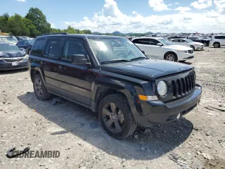 2015 Jeep Patriot High Altitude z VIN 1C4NJRFB5FD270763, wystawiony jako Copart lot #64679485 z przebiegiem 136 067 mil mil oraz Szkoda całkowita • Salvage title. Historia ofert i sprzedaży dostępna na DreamBid. Obrazek 4.