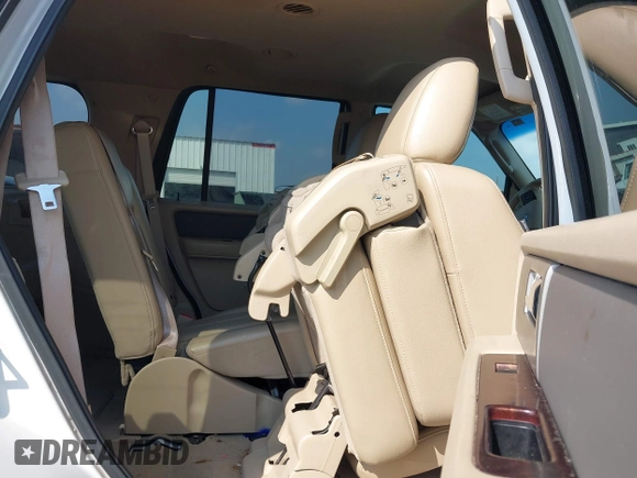 2012 Ford Expedition XLT with VIN 1FMJU1H56CEF33312, listed as a IAAI auction lot 42040456 with 154,040 mi miles and . Bid and sale history available at DreamBid. Image 8.