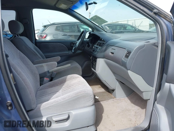 1999 Toyota Sienna LE with VIN 4T3ZF13C2XU147508, listed as a IAAI auction lot 41833859 with 275,682 mi miles. Bid and sale history available at carsss.com. Image 5.