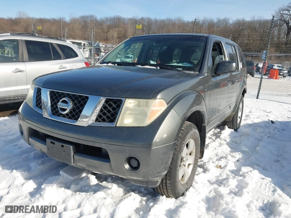 2006 Nissan Pathfinder SE with VIN 5N1AR18W56C667660, listed as a IAAI auction lot 41584986 with 241,306 mi miles. Bid and sale history available at carsss.com. Image 2.