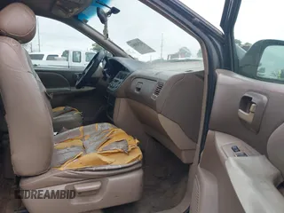 1999 Toyota Sienna LE with VIN 4T3ZF13C1XU098026, listed as a IAAI auction lot 41514367 with 314,638 mi miles. Bid and sale history available at carsss.com. Image 5.