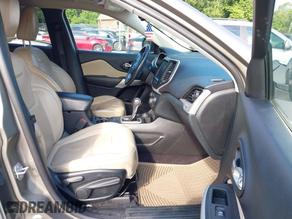 2017 Jeep Cherokee Limited with VIN 1C4PJMDS2HW571349, listed as a IAAI auction lot 42648368 with 151,029 mi miles and . Bid and sale history available at DreamBid. Image 5.