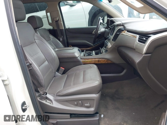 2015 GMC Yukon XL Denali with VIN 1GKS2JKJ2FR590502, listed as a IAAI auction lot 41758575 with 129,777 mi miles. Bid and sale history available at carsss.com. Image 5.