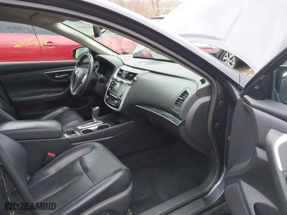 2018 Nissan Altima 2.5 SL with VIN 1N4AL3AP7JC165994, listed as a IAAI auction lot 41678939 with 126,336 mi miles. Bid and sale history available at carsss.com. Image 5.