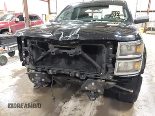 2015 Chevrolet Silverado 1500 LT with VIN 1GCVKREC1FZ186563, listed as a IAAI auction lot 41089120 with 156,261 mi miles. Bid and sale history available at carsss.com. Image 6.