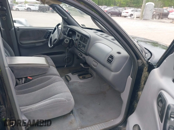 2000 Dodge Dakota Sport с VIN 1B7GL2AX5YS775200, выставлен на аукционе IAAI как лот 42113896 с пробегом 224 337 миль миль и . История ставок и продаж доступна на DreamBid. Изображение 5.