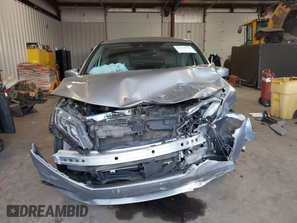 2018 Honda Odyssey EX-L z VIN 5FNRL6H70JB059653, wystawiony jako IAAI lot #42324330 z przebiegiem 115 623 mil mil oraz . Historia ofert i sprzedaży dostępna na DreamBid. Obrazek 13.