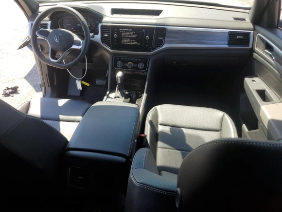 2023 Volkswagen Atlas SE with VIN 1V2WC2CA3PC226946, listed as a Copart auction lot 70226934 with 11,529 mi miles and Salvage title. Bid and sale history available at DreamBid. Image 8.