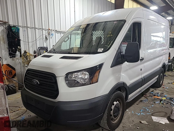 2018 Ford Transit z VIN 1FTYE1CM6JKB35871, wystawiony jako IAAI lot #42737736 z przebiegiem 199 396 mil mil oraz . Historia ofert i sprzedaży dostępna na DreamBid. Obrazek 1.