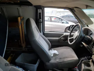 2001 GMC Safari Cargo with VIN 1GTDL19WX1B511307, listed as a Copart auction lot 73631264 with Not Provided miles and Salvage Title. Bid and sale history available at carsss.com. Image 11.