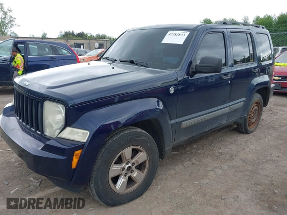2012 Jeep Liberty Sport Latitude z VIN 1C4PJMAK3CW140726, wystawiony jako IAAI lot #42283873 z przebiegiem 165 196 mil mil oraz . Historia ofert i sprzedaży dostępna na DreamBid. Obrazek 2.
