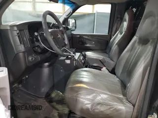 2008 GMC Savana with VIN 1GJGG25K581164147, listed as a Copart auction lot 44241945 with 232,502 mi miles and Clean Title. Bid and sale history available at carsss.com. Image 7.