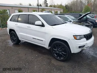 2018 Jeep Grand Cherokee Altitude with VIN 1C4RJFAG1JC295239, listed as a IAAI auction lot 41917900 with 92,171 mi miles. Bid and sale history available at carsss.com. Image 1.