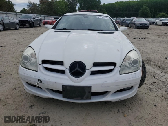 2005 Mercedes-Benz SLK 230/320 with VIN WDBWK56F75F054914, listed as a Copart auction lot 57760195 with 113,151 mi miles and Salvage title. Bid and sale history available at DreamBid. Image 5.