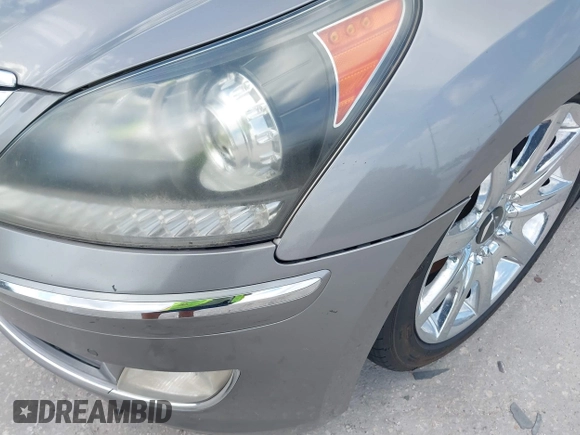 2011 Hyundai Equus Signature with VIN KMHGH4JF7BU040004, listed as a IAAI auction lot 41729796 with 129,950 mi miles and . Bid and sale history available at DreamBid. Image 14.