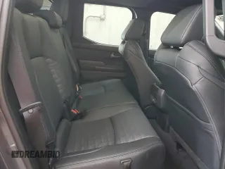 2024 Toyota Tacoma SR5 z VIN 3TMLB5JN6RM060647, wystawiony jako Copart lot #53515055 z przebiegiem 7 240 mil mil oraz Szkoda całkowita • Salvage title. Historia ofert i sprzedaży dostępna na DreamBid. Obrazek 10.