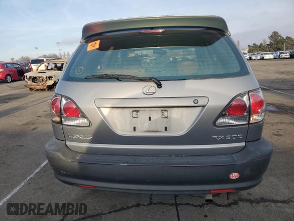 2001 Lexus RX 300 with VIN JTJGF10U310095982, listed as a Copart auction lot 85820124 with 176,883 mi miles and Salvage Title. Bid and sale history available at DreamBid. Image 6.