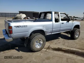 1991 Toyota Pickup DLX z VIN JT4VN13D7M5045456, wystawiony jako Copart lot #77028624 z przebiegiem Nie podano mil oraz Nie do naprawy • Non repairable. Historia ofert i sprzedaży dostępna na DreamBid. Obrazek 3.