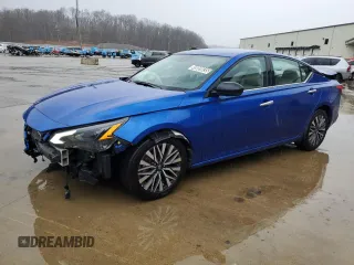 2025 Nissan Altima SV with VIN 1N4BL4DV2SN301393, listed as a Copart auction lot 49089035 with 5,538 mi miles and Salvage Title. Bid and sale history available at DreamBid. Image 1.